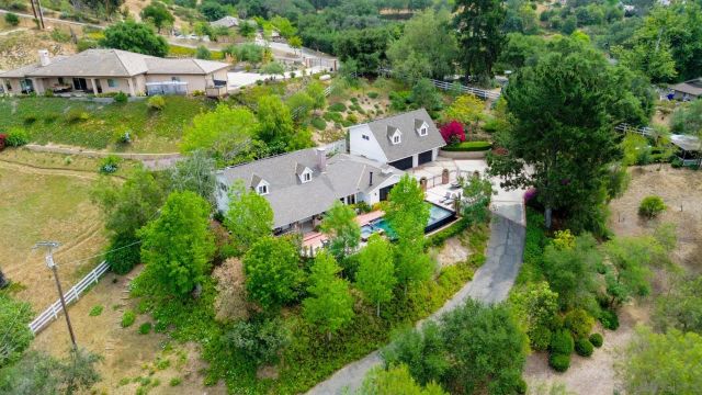 2422 Gird Road, Fallbrook, CA 92028