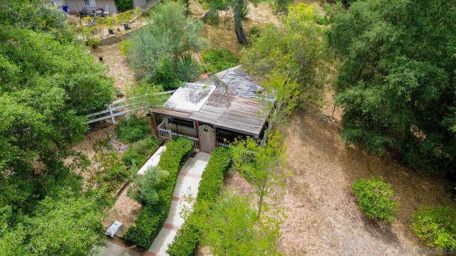 2422 Gird Road, Fallbrook, CA 92028