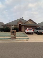 17208 Aragon Lane, Moore, OK 73170