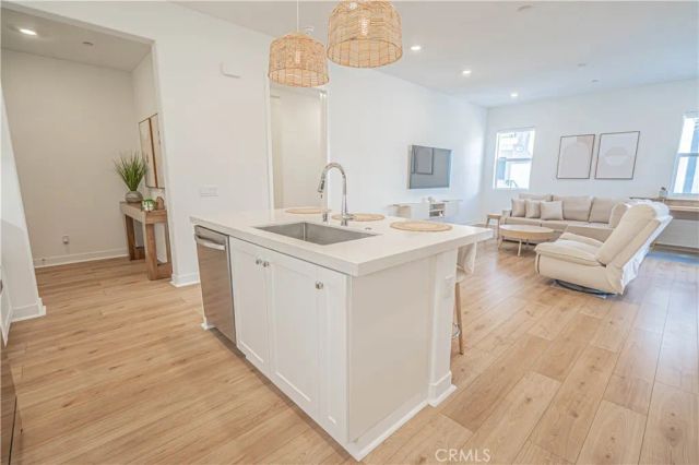 27212 Diamond Peak Lane 203, Valencia, CA 91381