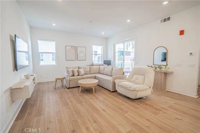 27212 Diamond Peak Lane 203, Valencia, CA 91381