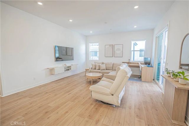 27212 Diamond Peak Lane 203, Valencia, CA 91381