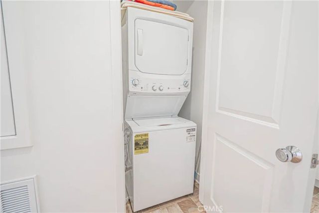 27212 Diamond Peak Lane 203, Valencia, CA 91381