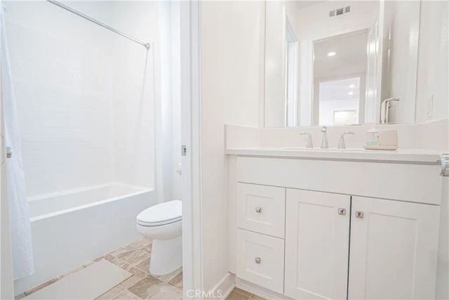 27212 Diamond Peak Lane 203, Valencia, CA 91381