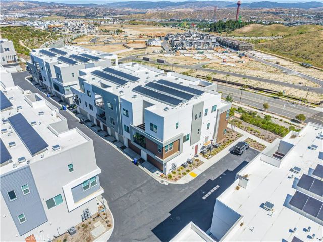 27212 Diamond Peak Lane 203, Valencia, CA 91381