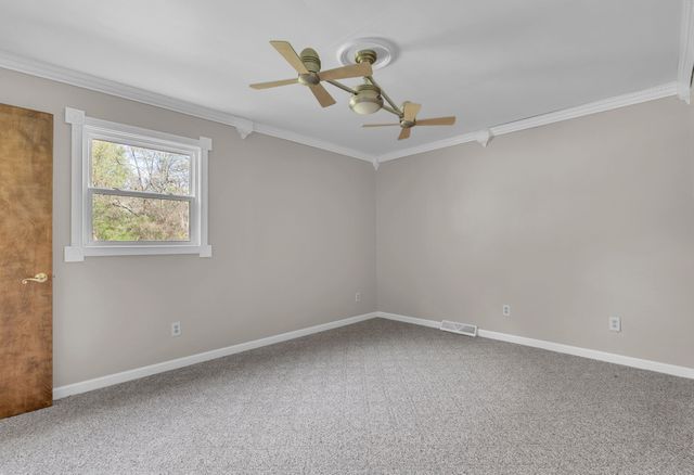 2209 E Lincoln St, Tullahoma, TN 37388