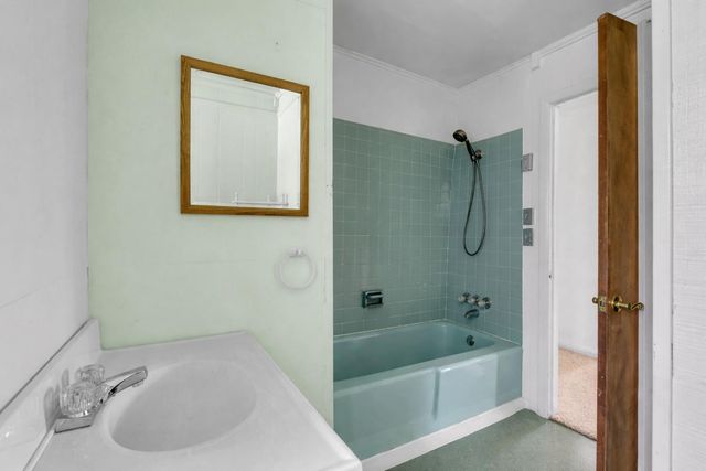 2209 E Lincoln St, Tullahoma, TN 37388