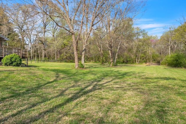 2209 E Lincoln St, Tullahoma, TN 37388