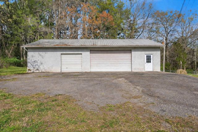 2209 E Lincoln St, Tullahoma, TN 37388