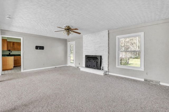 2209 E Lincoln St, Tullahoma, TN 37388