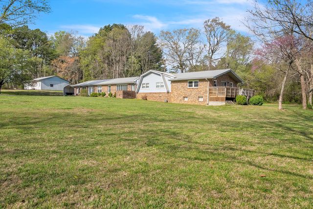 2209 E Lincoln St, Tullahoma, TN 37388