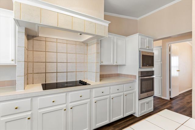 12631 Heather Brook Road, Justin, TX 76247