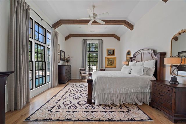 10394 N DUNCAN WOODS DR, Collierville, TN 38017