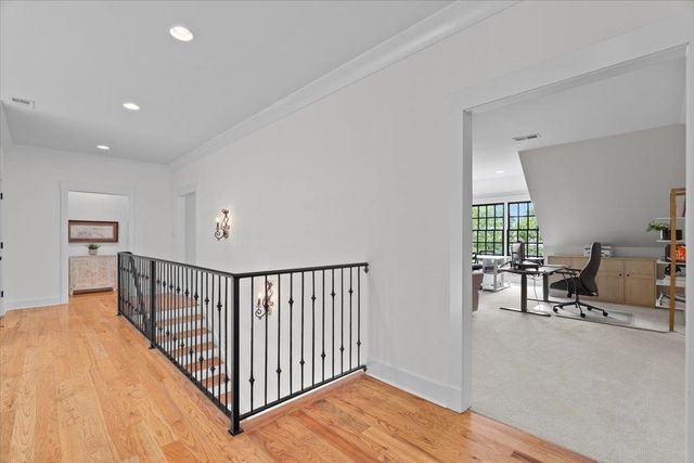 10394 N DUNCAN WOODS DR, Collierville, TN 38017