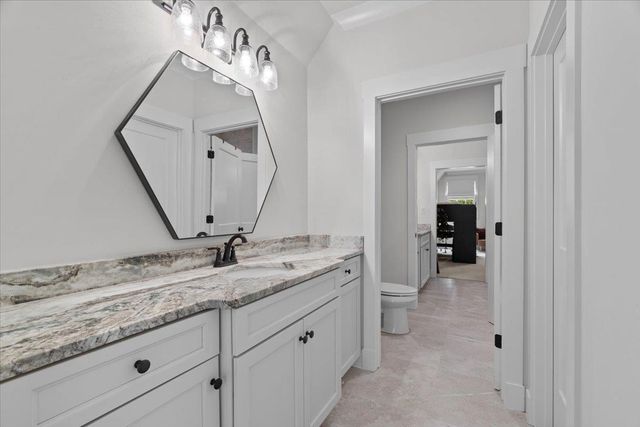 10394 N DUNCAN WOODS DR, Collierville, TN 38017