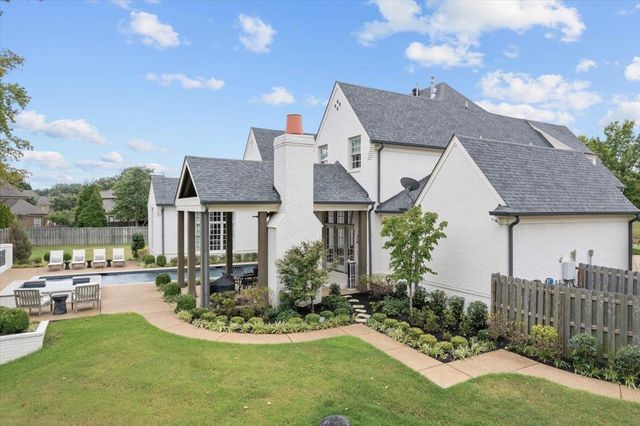 10394 N DUNCAN WOODS DR, Collierville, TN 38017