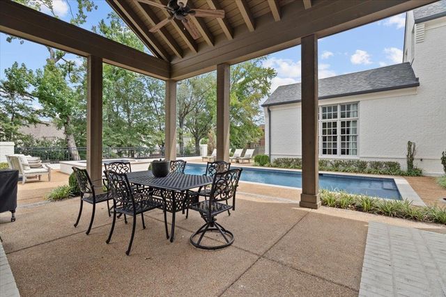 10394 N DUNCAN WOODS DR, Collierville, TN 38017