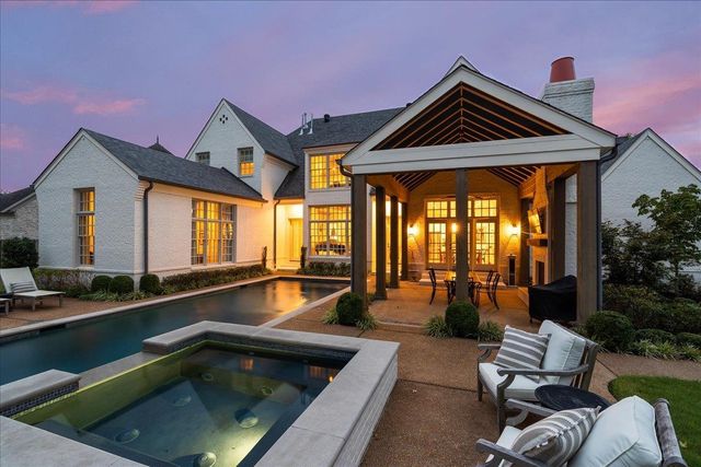 10394 N DUNCAN WOODS DR, Collierville, TN 38017