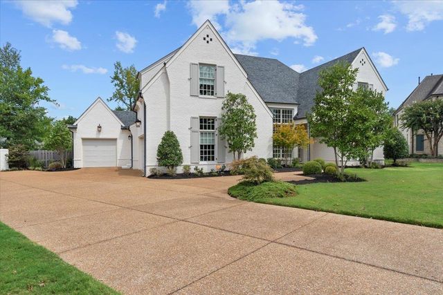 10394 N DUNCAN WOODS DR, Collierville, TN 38017
