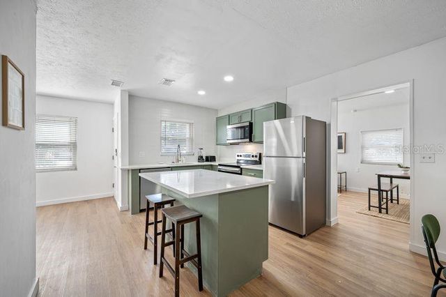 4409 W PEARL AVENUE, Tampa, FL 33611