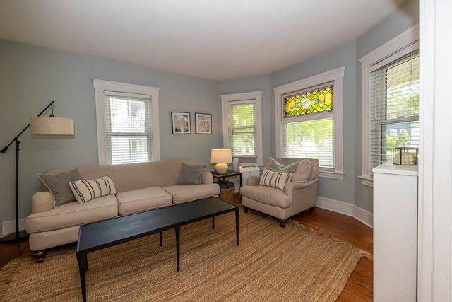 58 Maple Ave 58, Andover, MA 01810