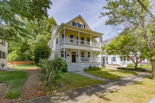58 Maple Ave 58, Andover, MA 01810