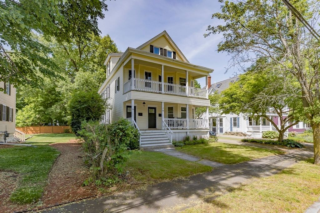58 Maple Ave 58, Andover, MA 01810