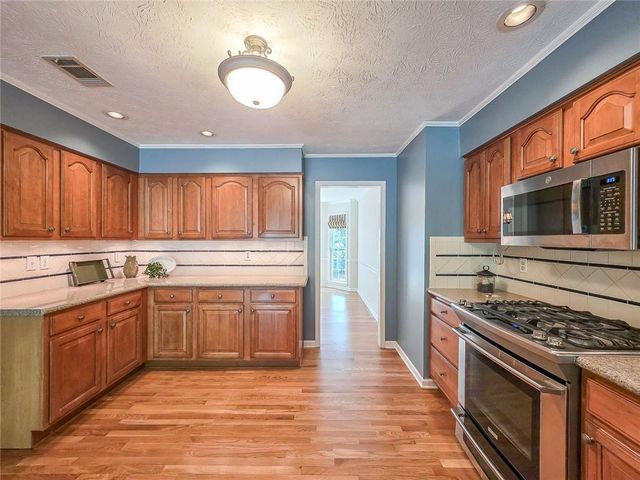 2457 Bent Oak Trail, Snellville, GA 30078