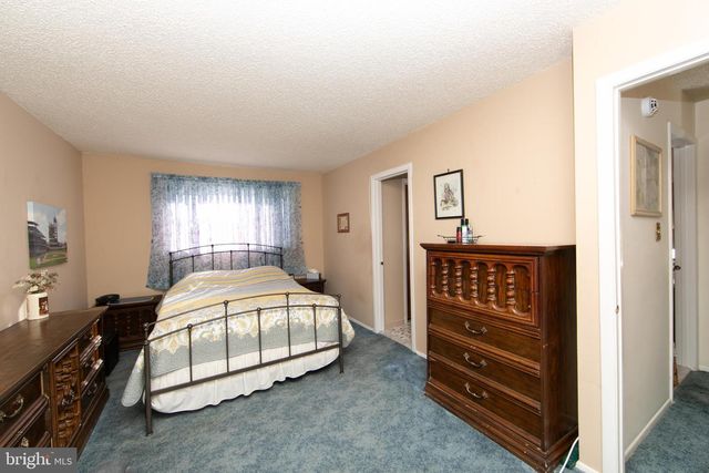 29 CHISWICK DR, Lindenwold, NJ 08021