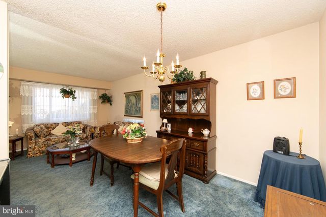 29 CHISWICK DR, Lindenwold, NJ 08021