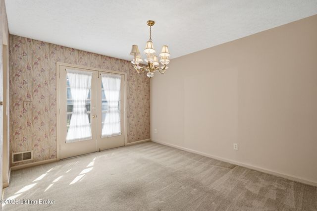 2109 Bridlewood Dr, Jeffersontown, KY 40299