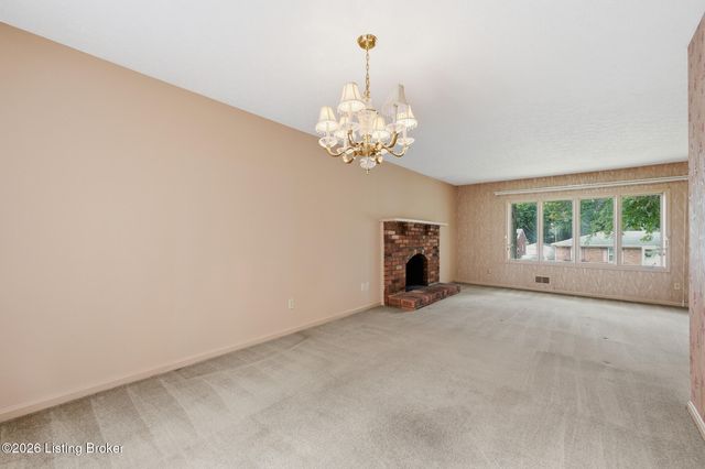 2109 Bridlewood Dr, Jeffersontown, KY 40299