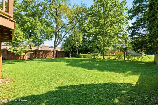 2109 Bridlewood Dr, Jeffersontown, KY 40299