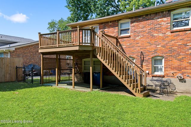 2109 Bridlewood Dr, Jeffersontown, KY 40299