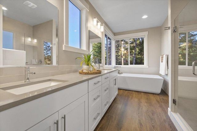 6815 S Wilcox Ln, Spokane, WA 99206