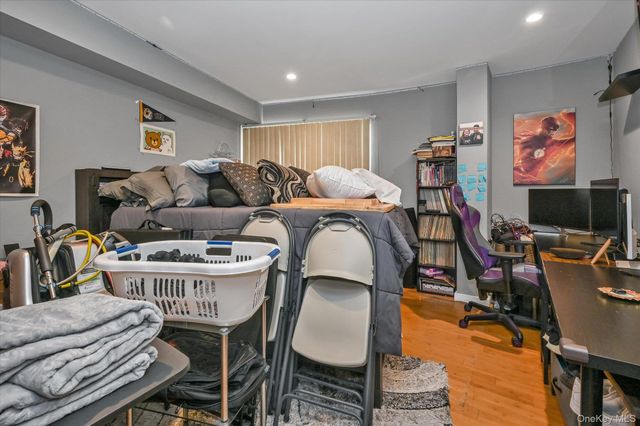 81-14 Queens Boulevard PH6C, Elmhurst, NY 11373