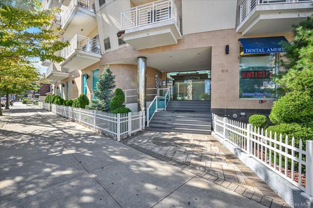 81-14 Queens Boulevard PH6C, Elmhurst, NY 11373