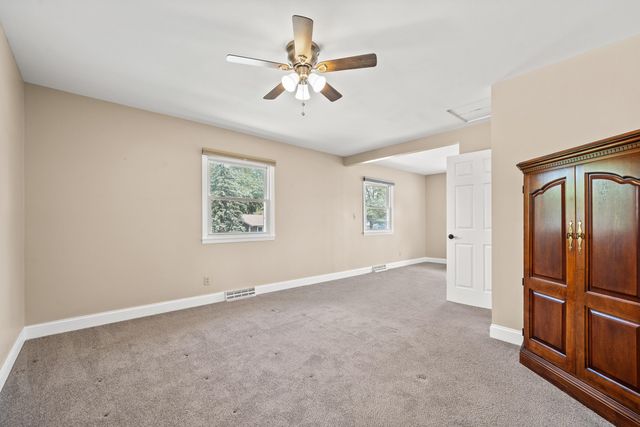 1401 Peachtree Drive, Valparaiso, IN 46383