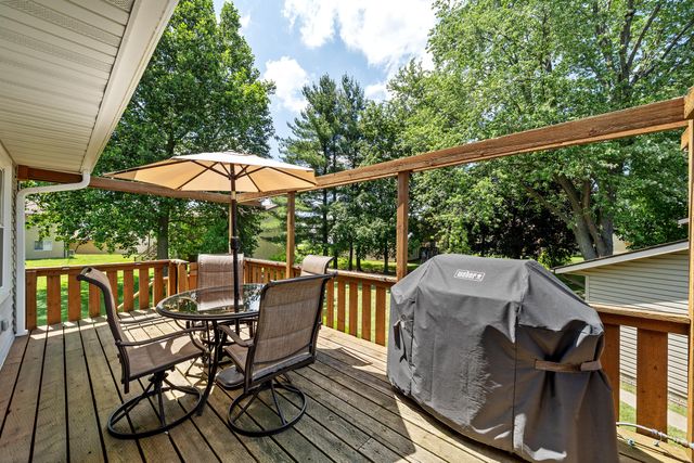 1401 Peachtree Drive, Valparaiso, IN 46383