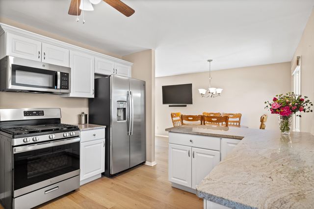 1401 Peachtree Drive, Valparaiso, IN 46383