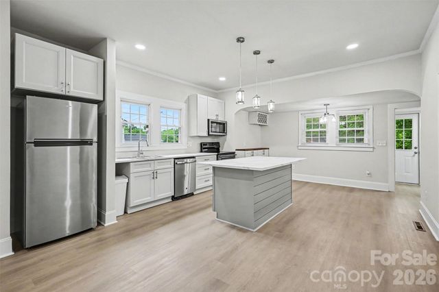 303 E 10th Street, Kannapolis, NC 28083