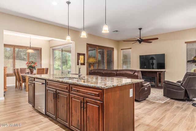 16937 W HOLLY Street, Goodyear, AZ 85395