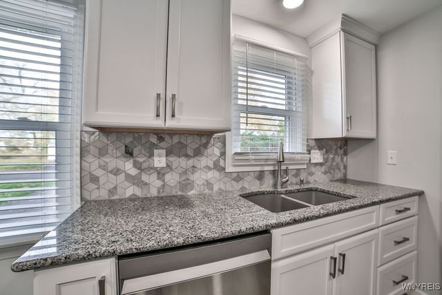 8639 Griffon Avenue, Niagara Falls, NY 14304