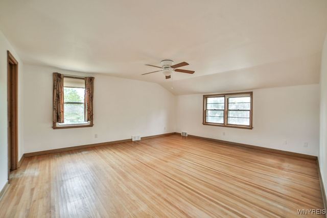 8639 Griffon Avenue, Niagara Falls, NY 14304