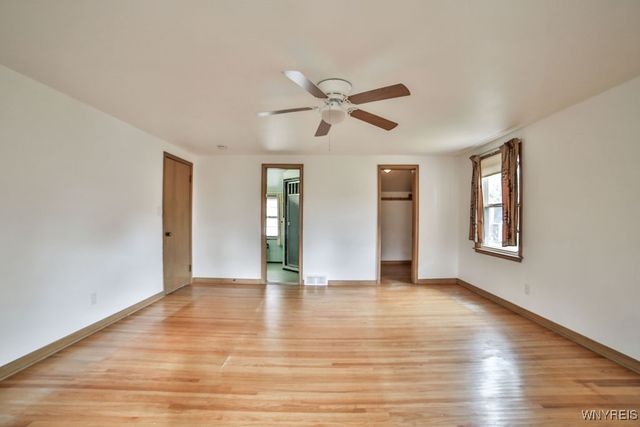 8639 Griffon Avenue, Niagara Falls, NY 14304