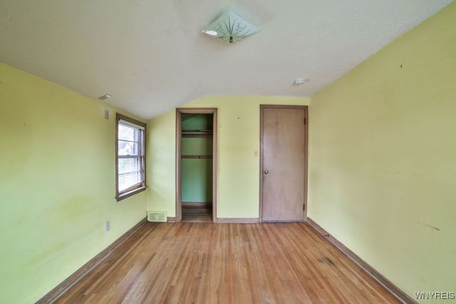 8639 Griffon Avenue, Niagara Falls, NY 14304