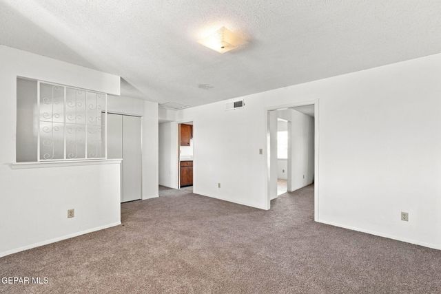 300 VISTA BONITA Street, El Paso, TX 79912
