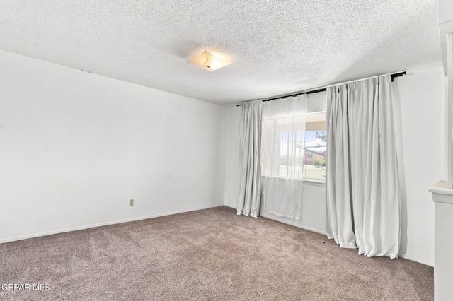 300 VISTA BONITA Street, El Paso, TX 79912
