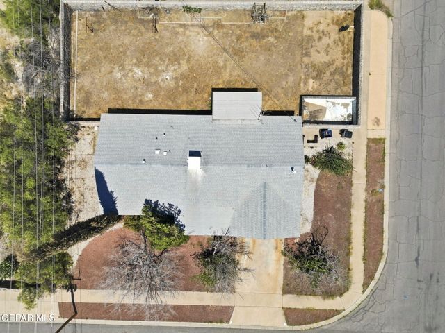300 VISTA BONITA Street, El Paso, TX 79912