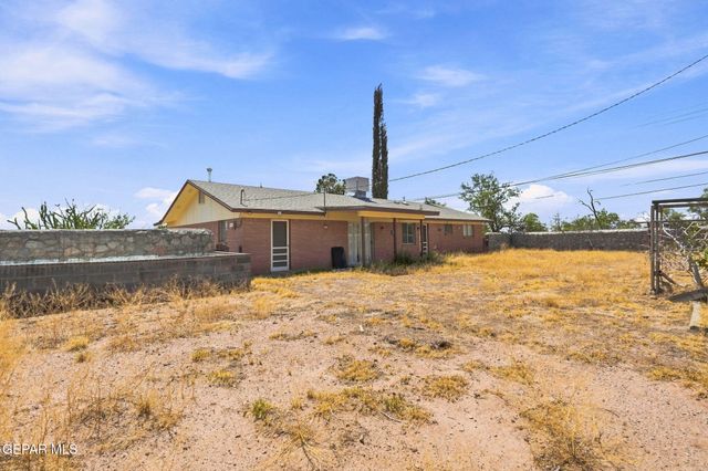 300 VISTA BONITA Street, El Paso, TX 79912